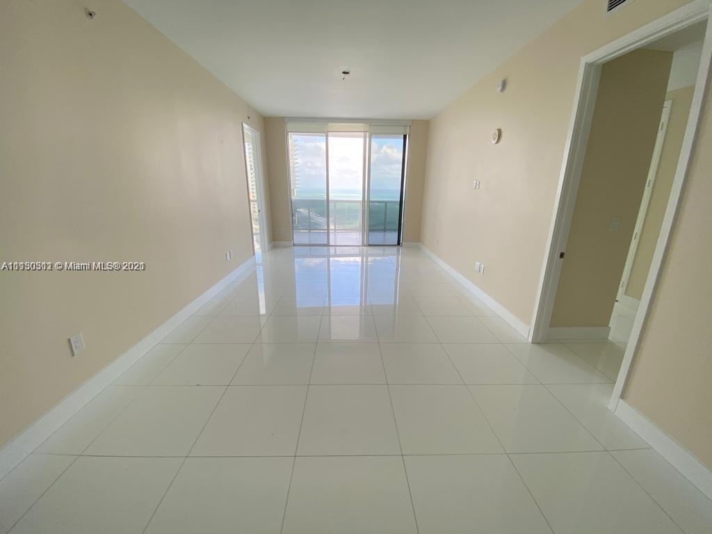 18201 Collins Ave - Photo 2