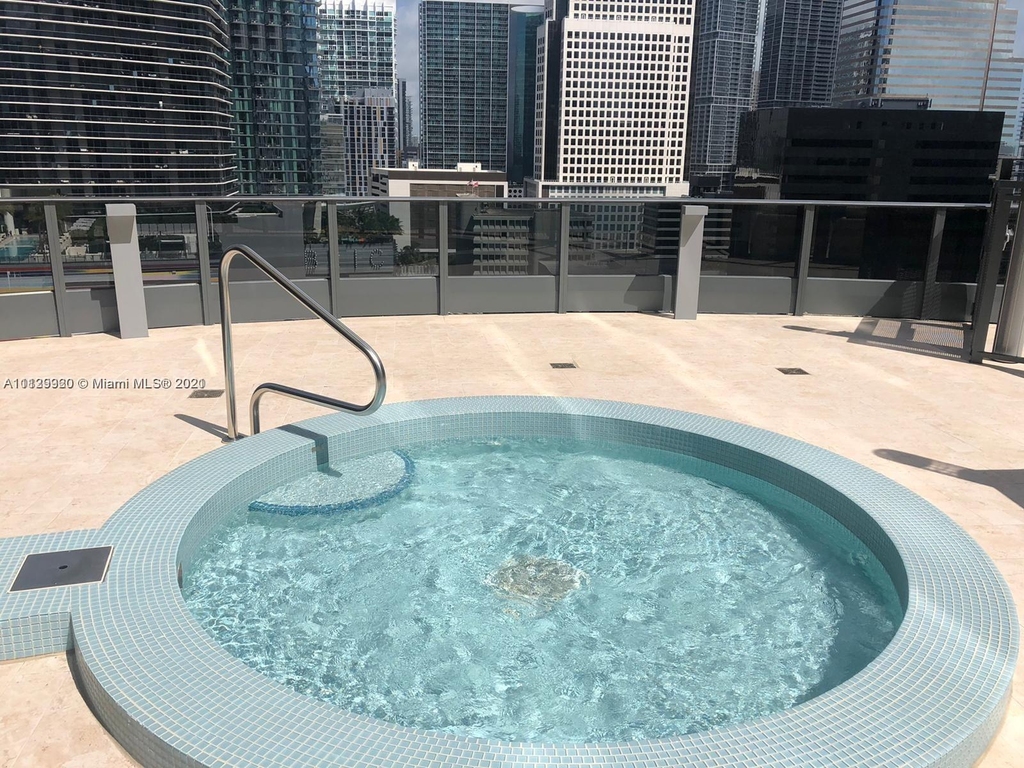 1000 Brickell Plaza - Photo 20