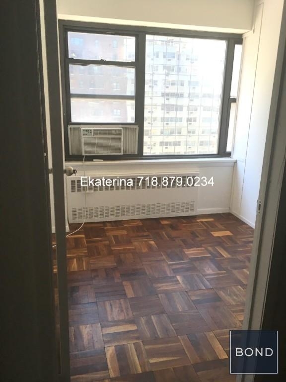 157 East 57th Street - Photo 1