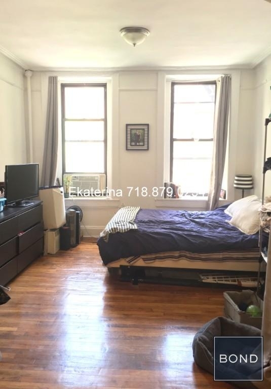 224 East 70th Street - Photo 0