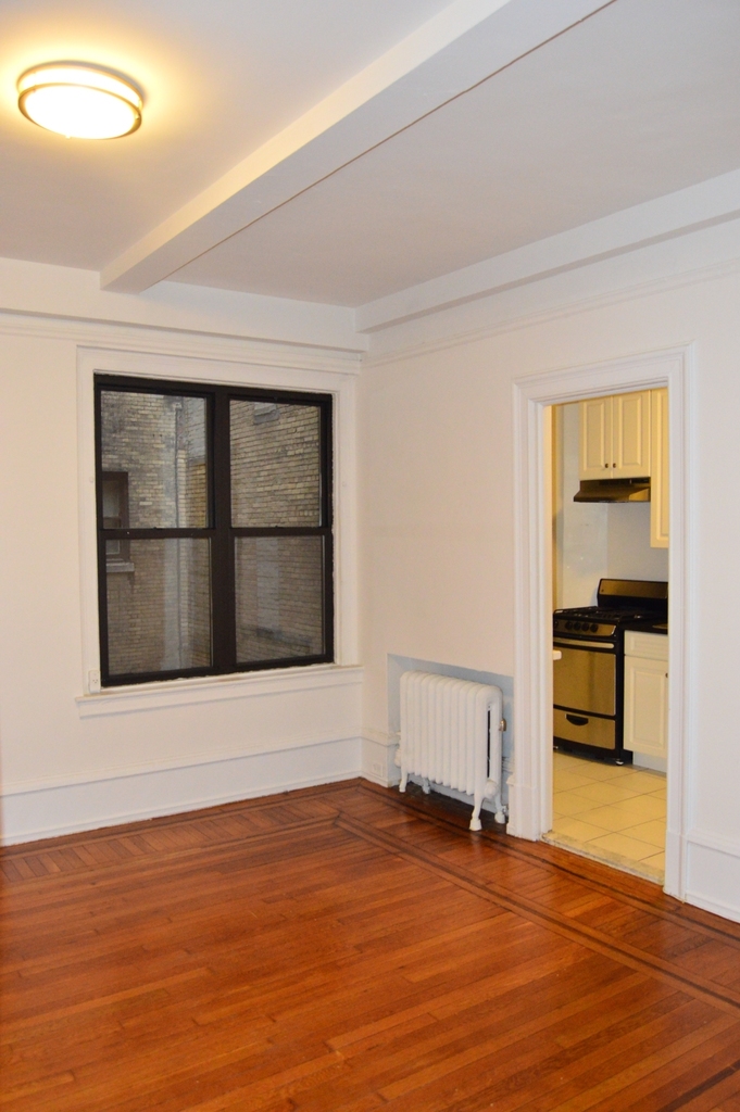 West 55th Street - Photo 2