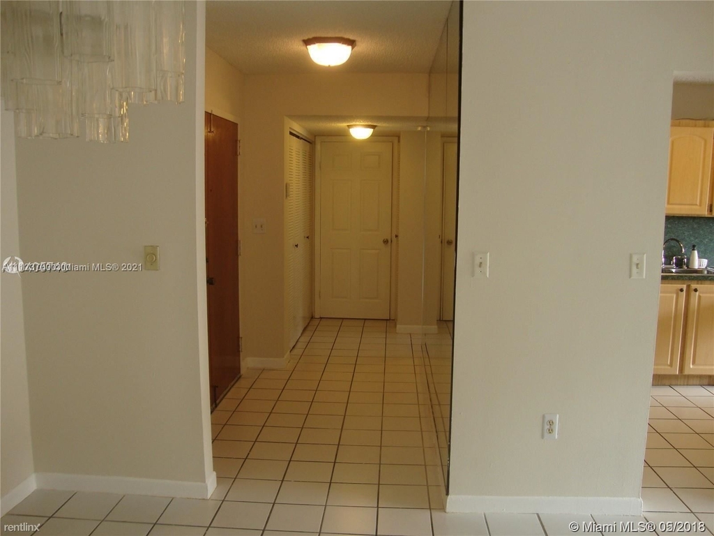 1350 Sw 122nd Ave Apt 109 - Photo 1