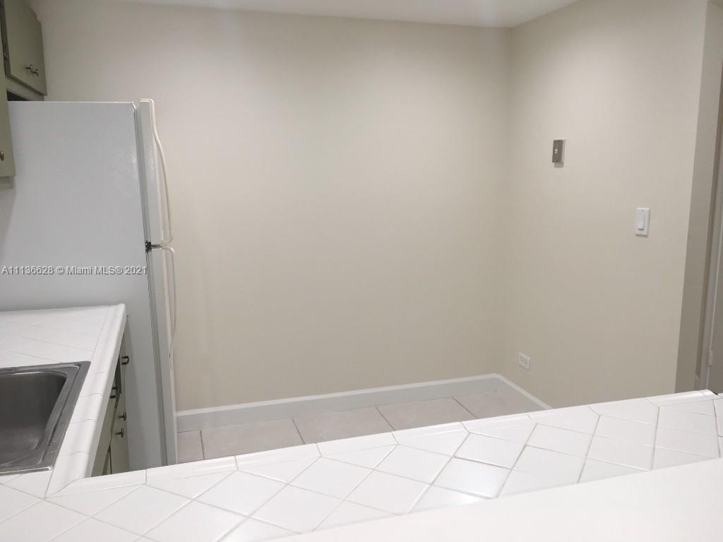 8101 Sw 72nd Ave - Photo 15