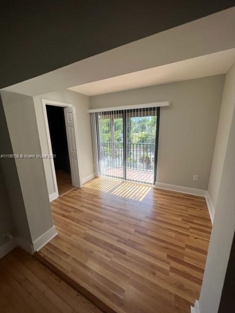 327 W 28th St - Photo 19