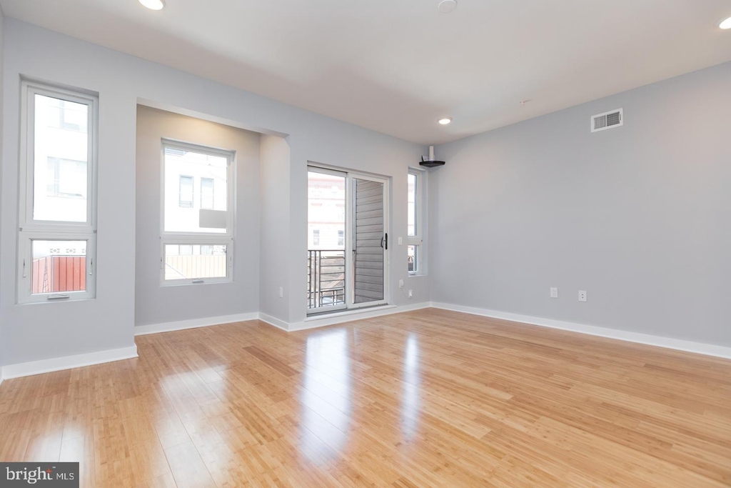 2230 Frankford Avenue - Photo 26