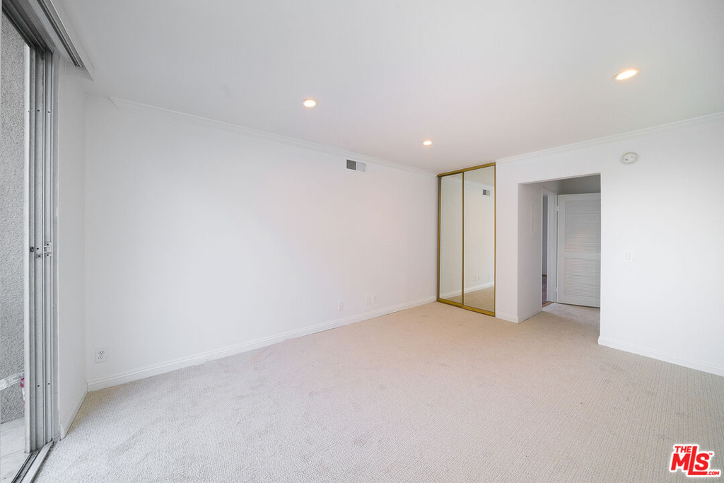 10747 Wilshire Blvd - Photo 18