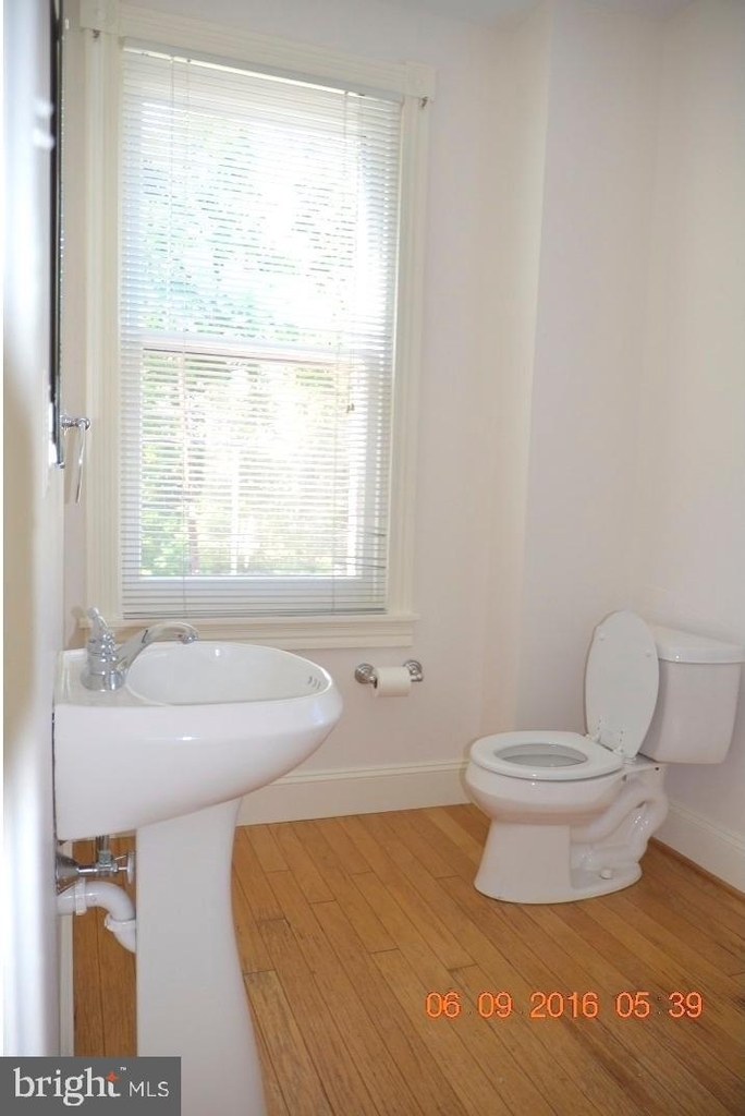 241 S Bryn Mawr Avenue - Photo 5