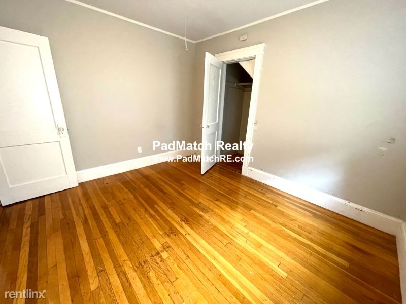 136 Arlington St 1 - Photo 3