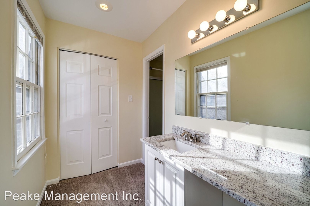 7476 Adams Park Court - Photo 21