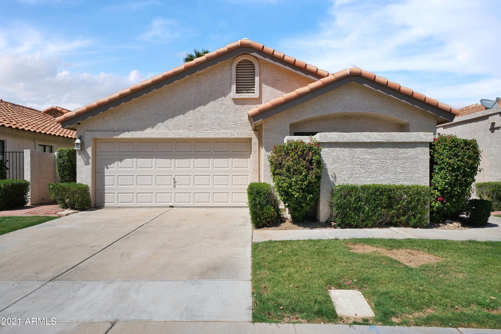 11010 W Poinsettia Drive - Photo 2