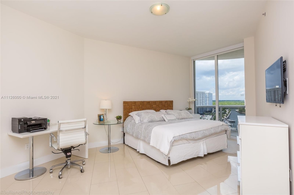 15811 Collins Ave - Photo 1