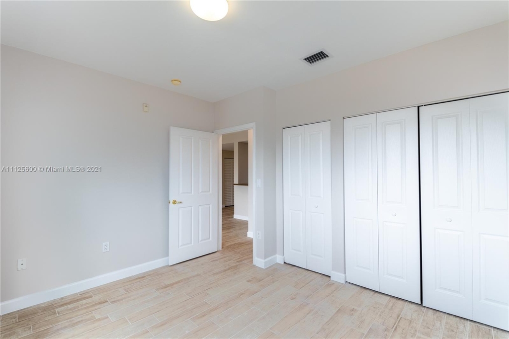 2280 Sw 32nd Ave - Photo 5