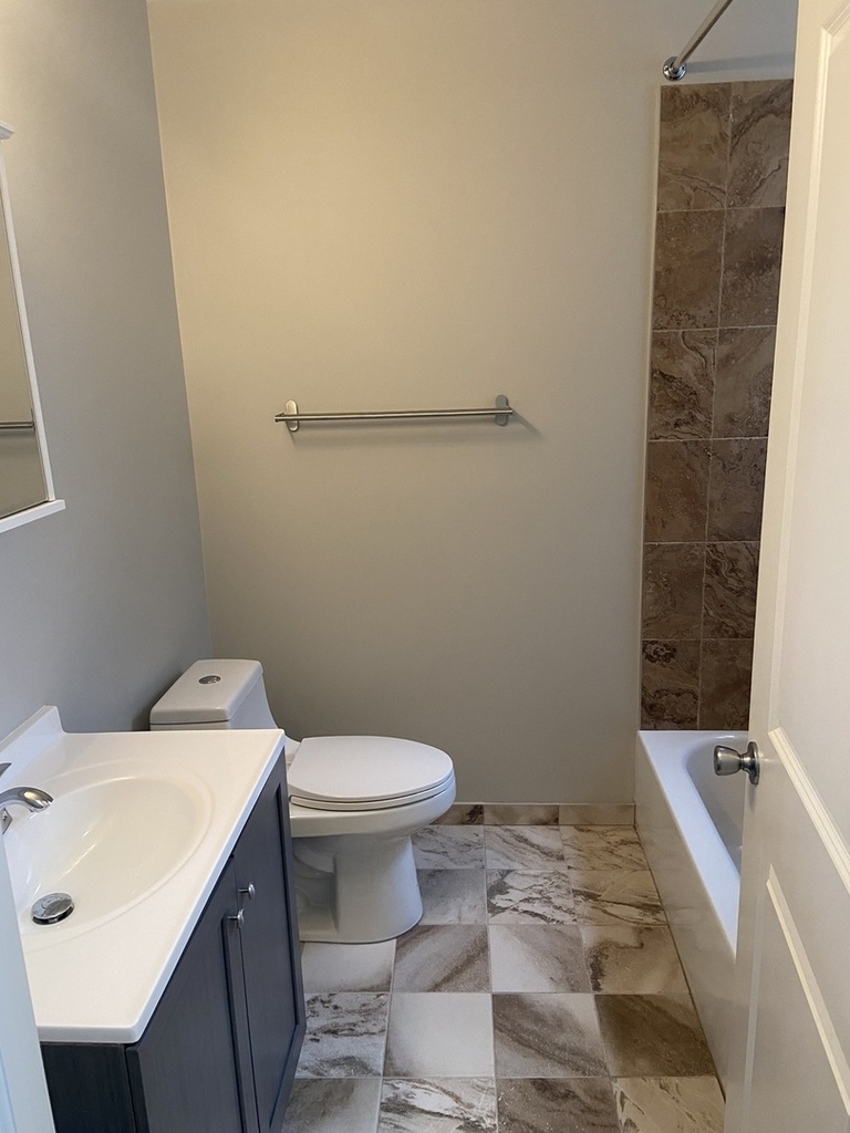 122 South Central Avenue - Photo 6