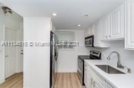 201 Galen Dr Apt 302w - Photo 2