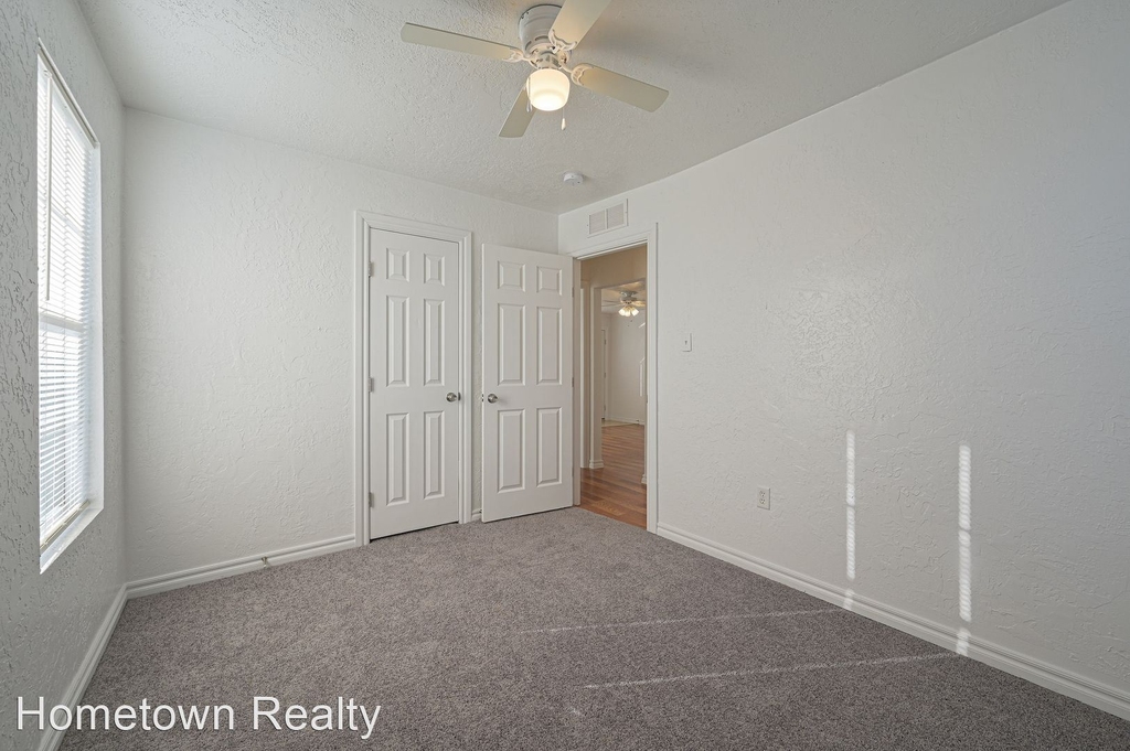 Lawton Townhomes - Photo 15