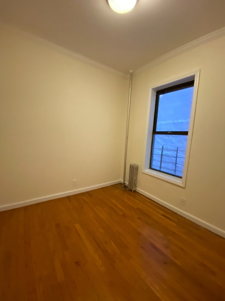 516 East 80th Street - Photo 1