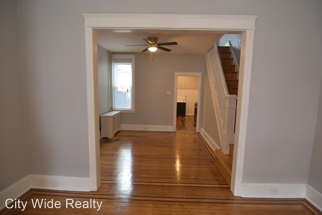 2125 E Monmouth - Photo 2