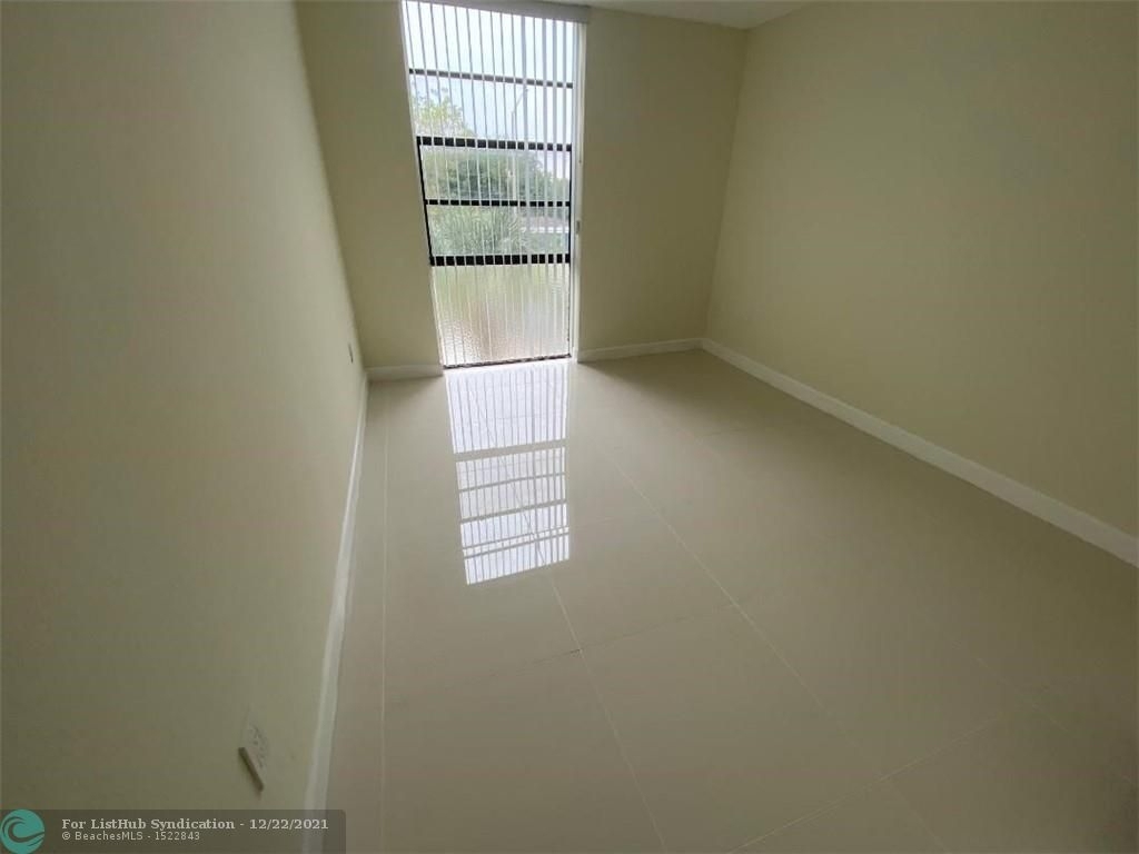 16950 W Dixie Hwy - Photo 9