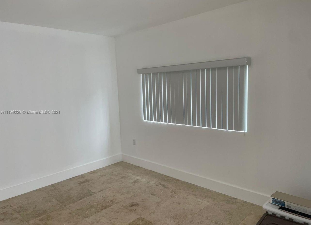 2772 Sw 31st Ct - Photo 2