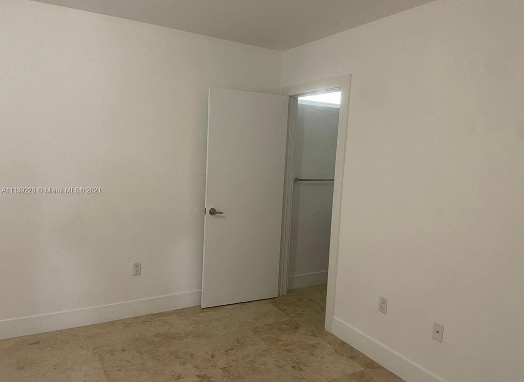 2772 Sw 31st Ct - Photo 9