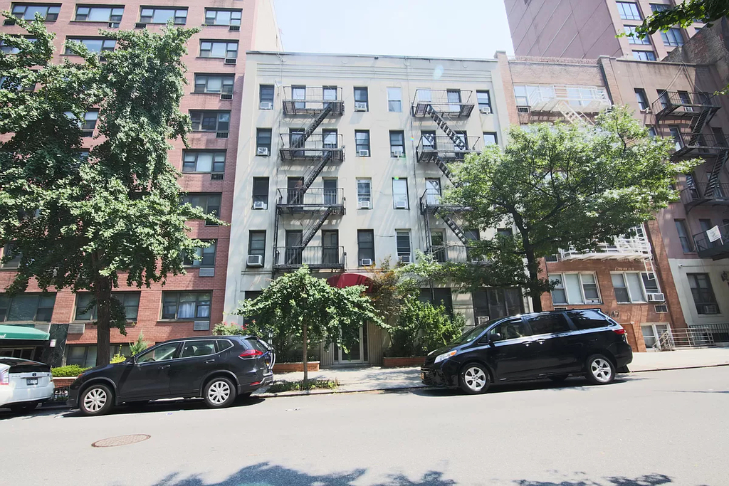 343 East 51st Street - Photo 4