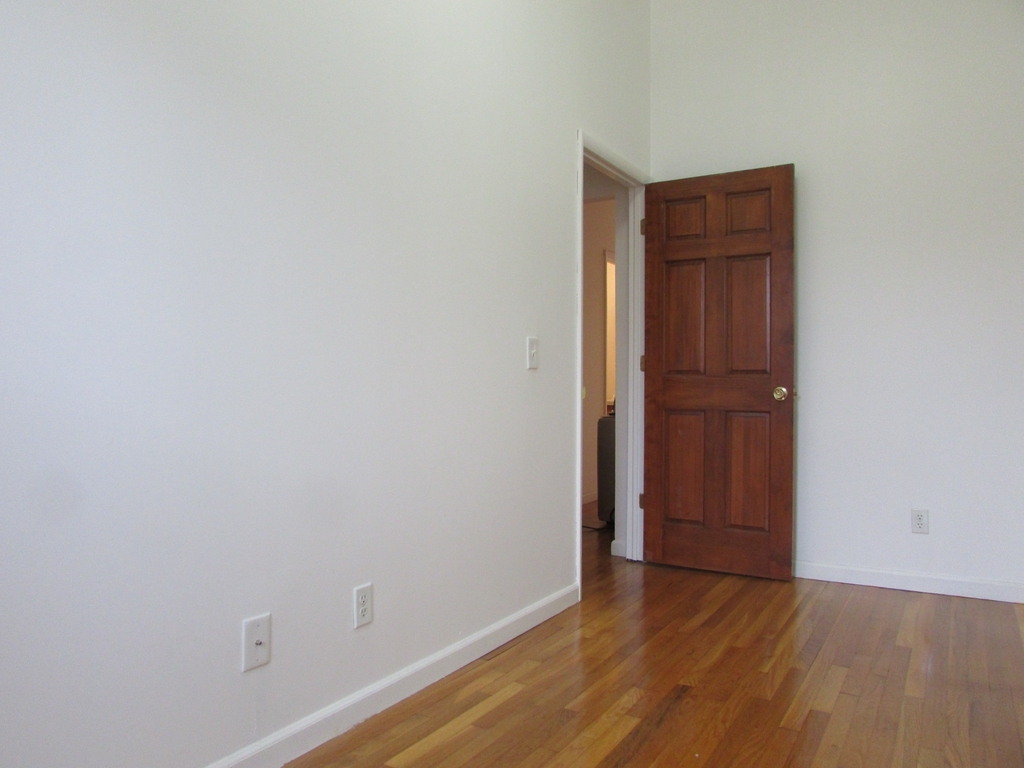 321 West 138th Street - Photo 7