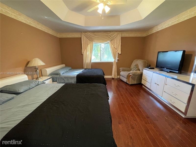 6661 Nw 107th Ct - Photo 17