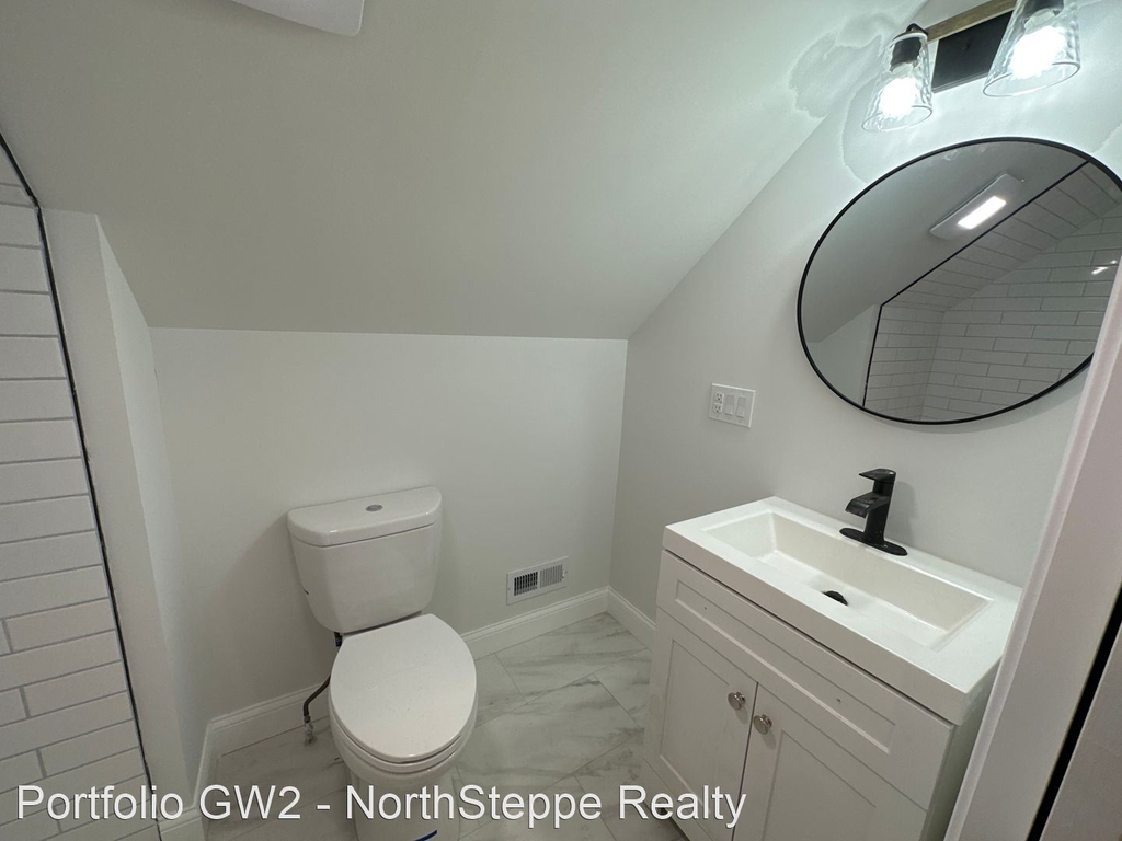 2067 N 4th St - Photo 18