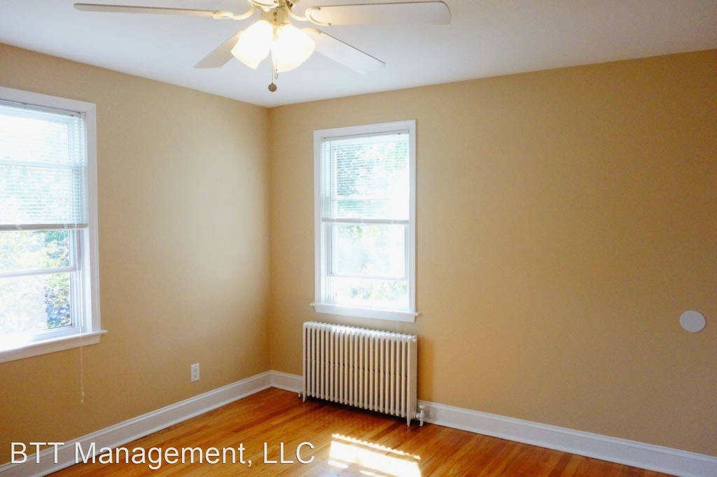 8105 Greenwood Ave - Photo 1