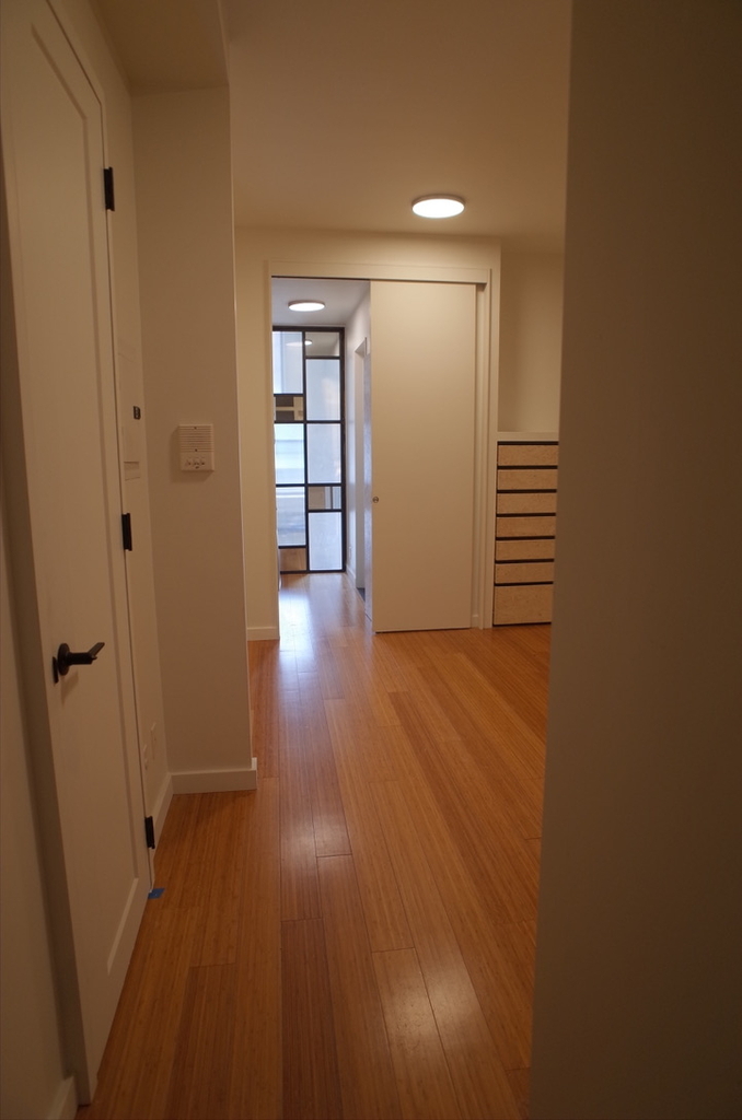 719 East 6th Street - Photo 9