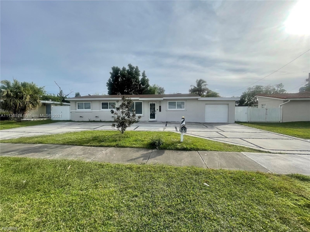 10020 Sw 80th Ter - Photo 0