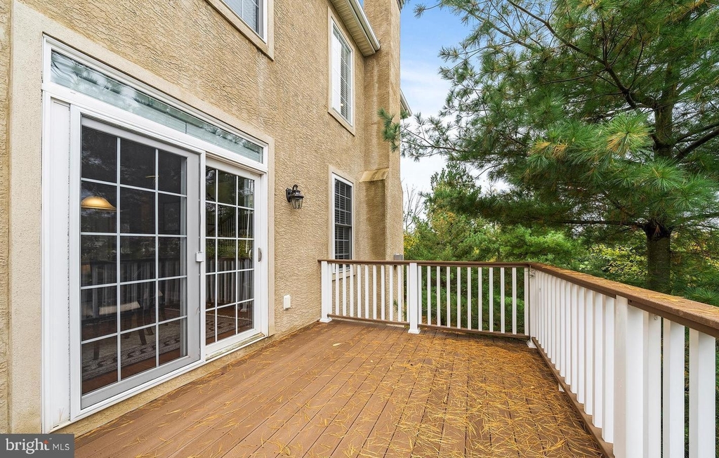 110 Carriage Court - Photo 6