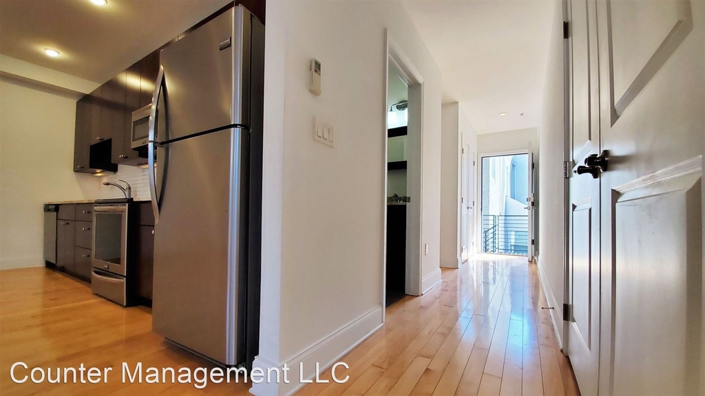 1311 Spruce Street - Photo 3