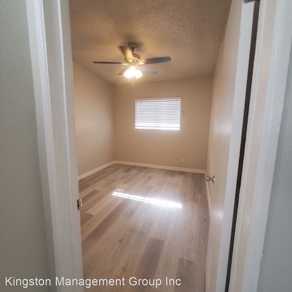 11120 S Normandie Avenue - Photo 11