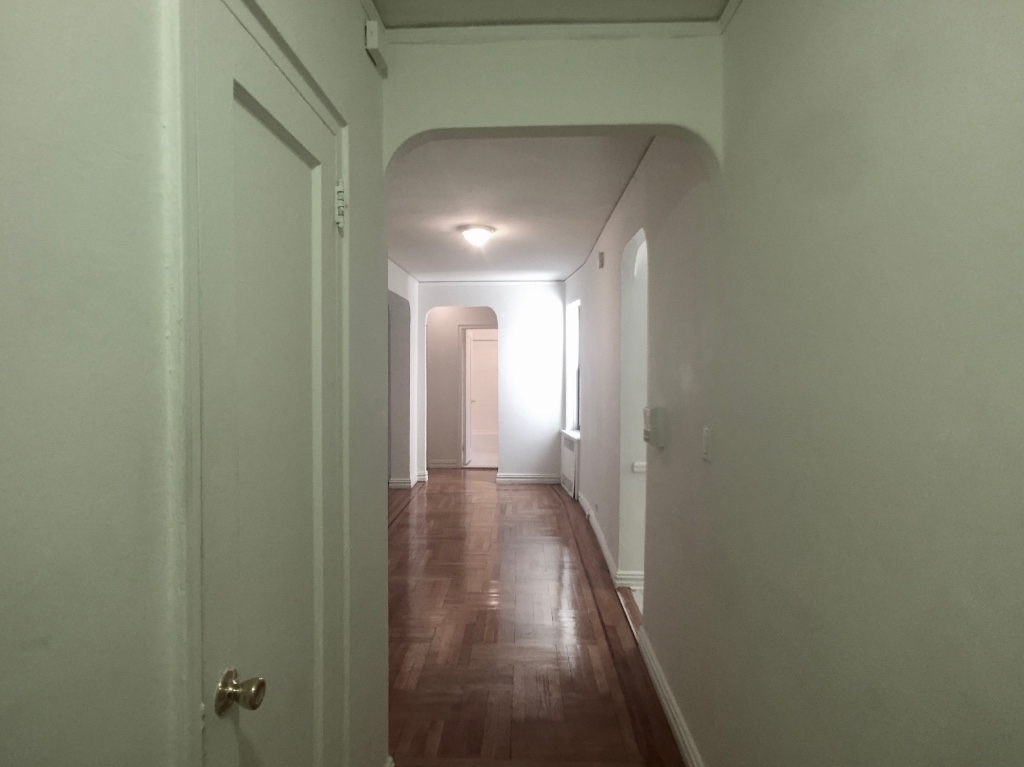 560 West 218th Street - Photo 15