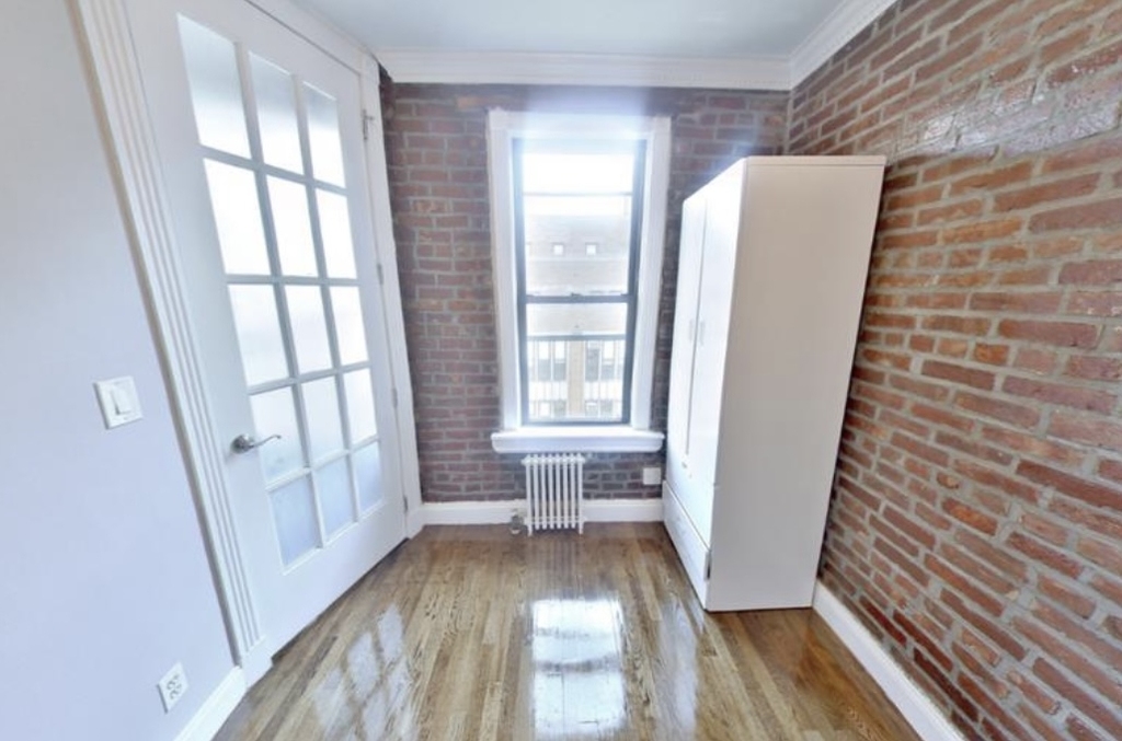 416 East 13th Street - Photo 2