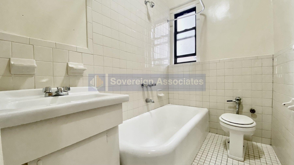 639 West 204th Street - Photo 5