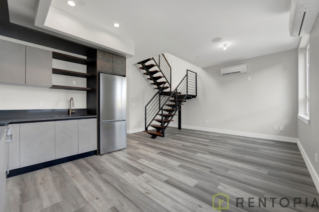 2337 Bedford Ave - Photo 9