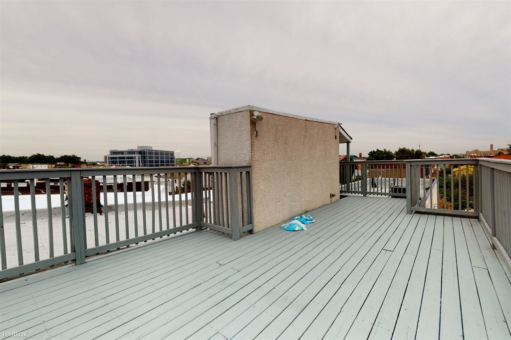 1827 Master St Unit B - Photo 0