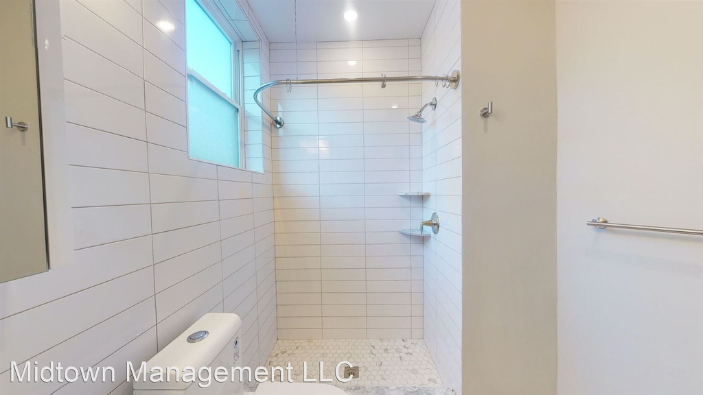 1142 Tasker Street - Photo 10