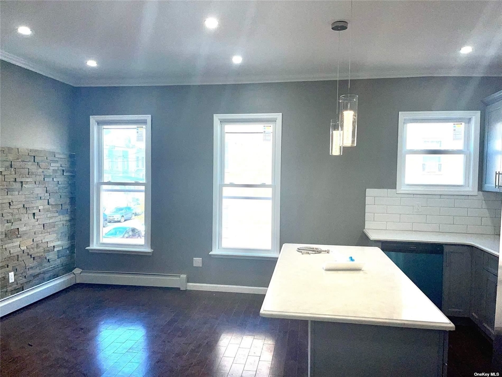 965 Belmont Avenue - Photo 1