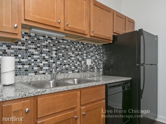 675 Lake St 508-218 - Photo 1