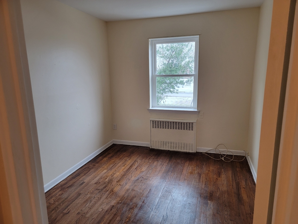 1326 East 55th Street - Photo 3