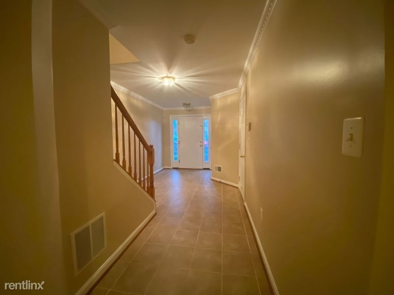 1638 Benoli Ct - Photo 3