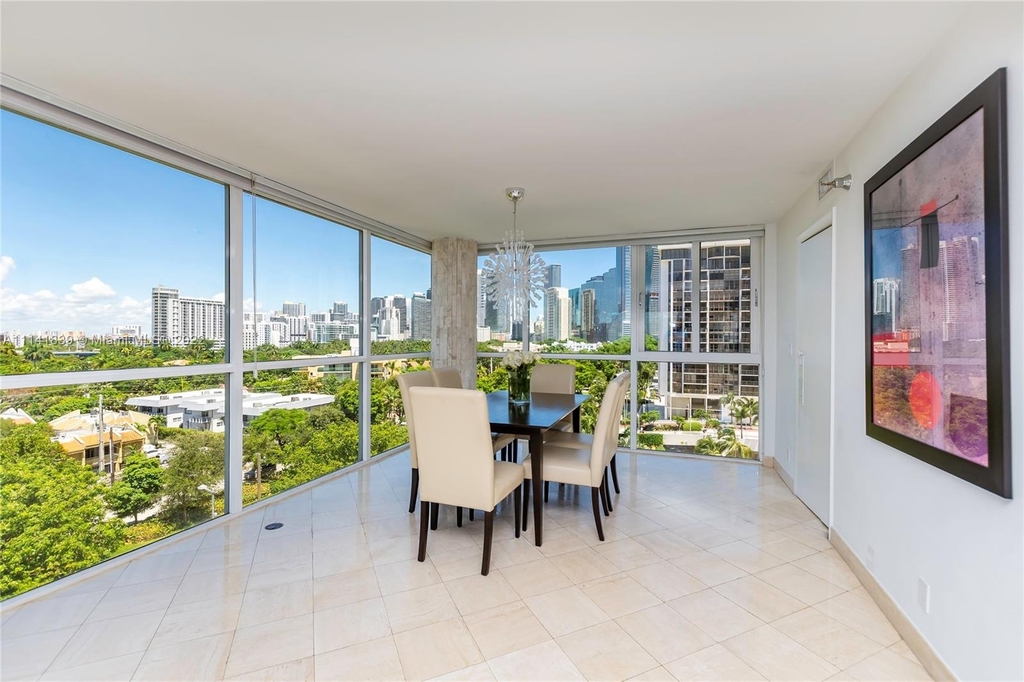 2025 Brickell Ave - Photo 16