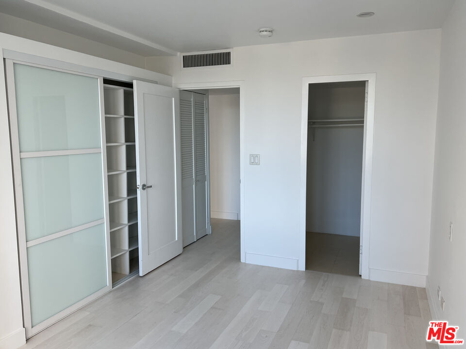 10501 Wilshire Blvd - Photo 14