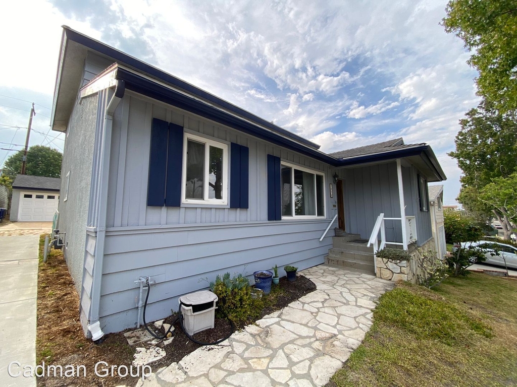 707 Lomita Street - Photo 3