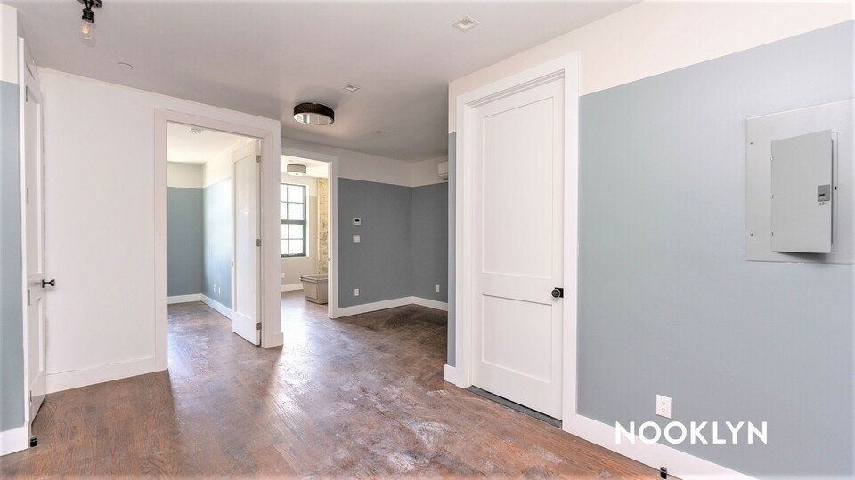 187 Kent Avenue - Photo 4