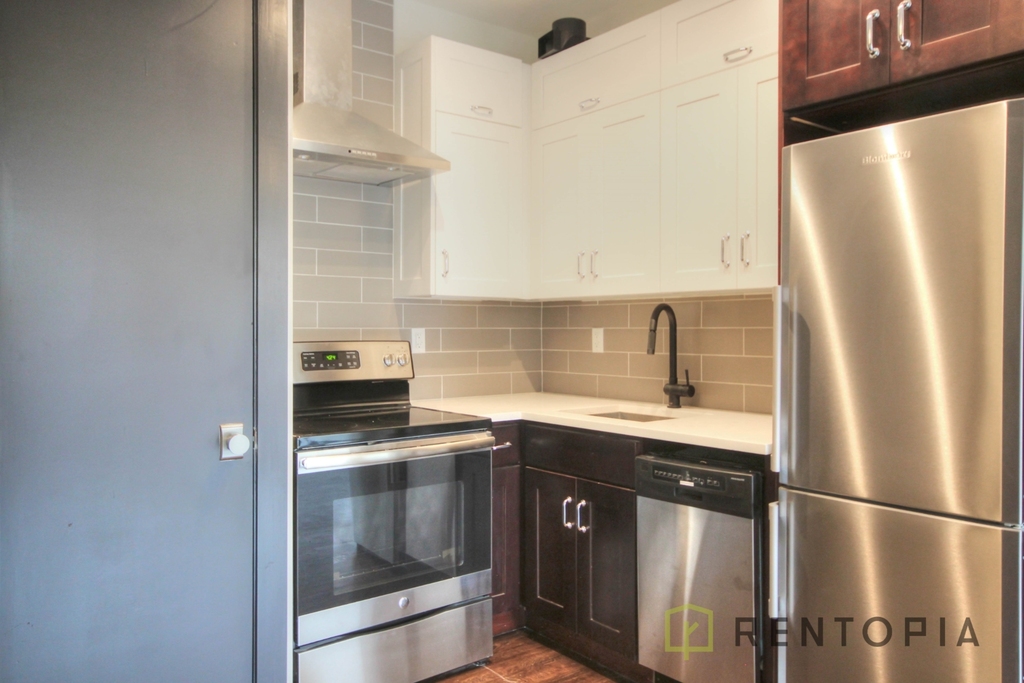 276 Nostrand Avenue - Photo 11