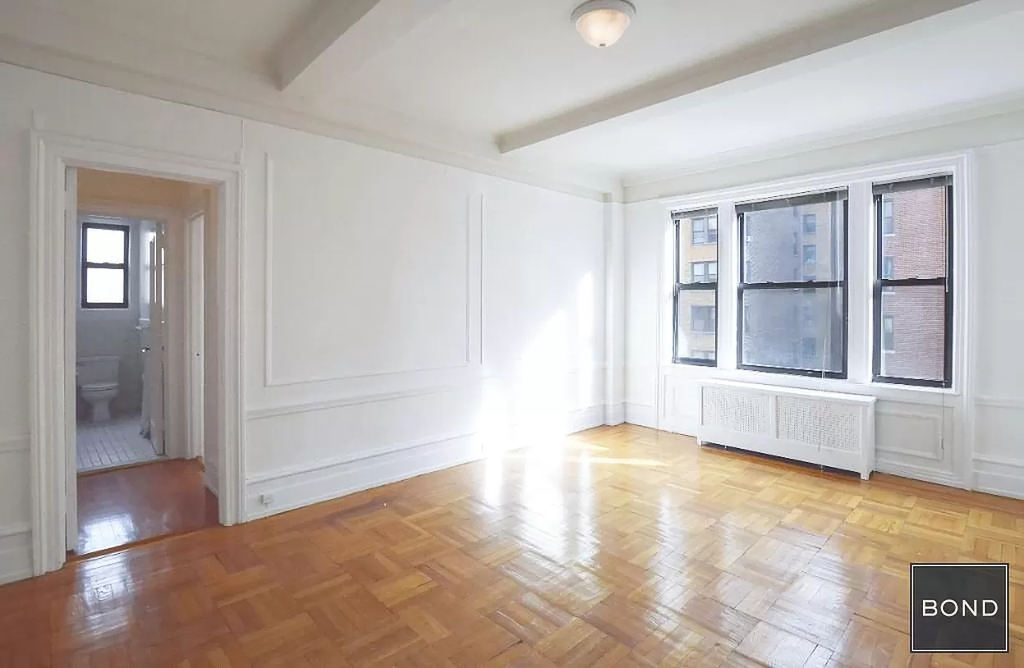 315 West 102nd Street - Photo 4